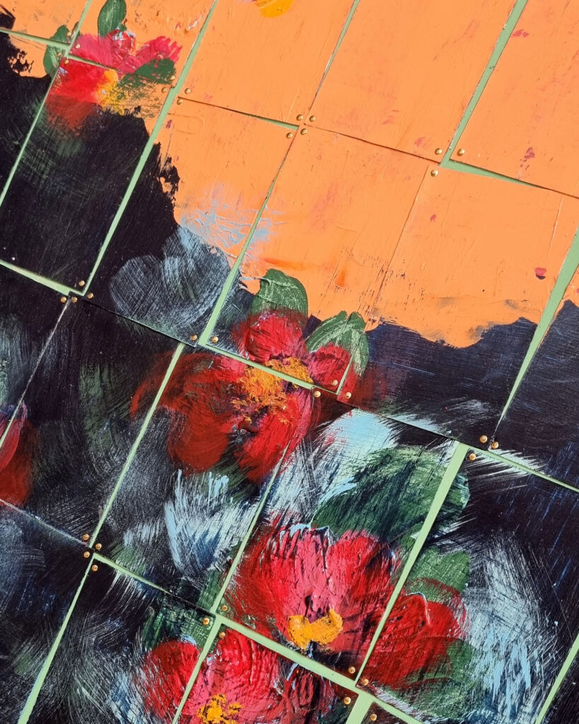 Detail Kunstwerk mit abstrakten Blüten
